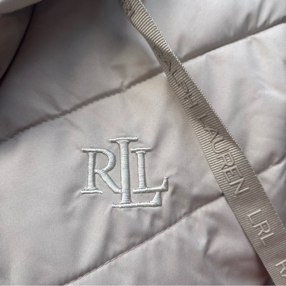 NWT RALPH LAUREN 
Hooded Stretch Puffer Vest Birch Tan Sz L - Picture 5 of 8
